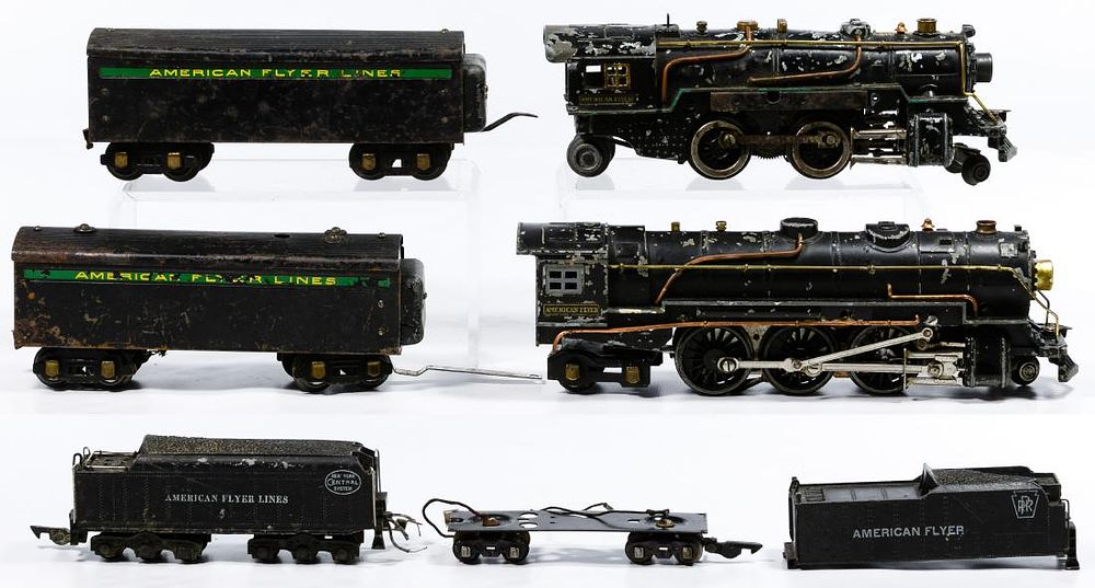 Lot 379: American Flyer Engine and Tender Model Train Assortment
