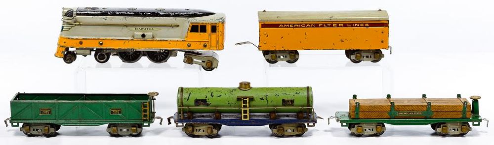 Lot 383: American Flyer Hiawatha Model Train