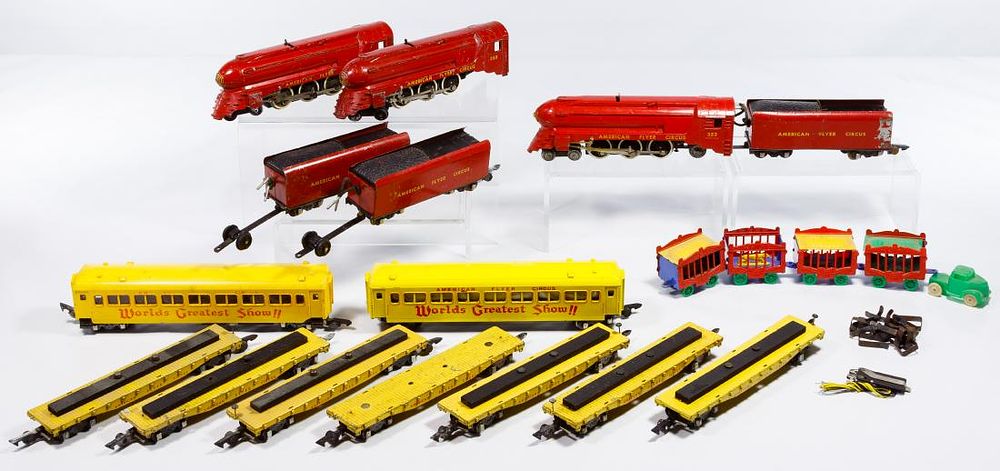 Lot 389: American Flyer Model Circus Train Assortment