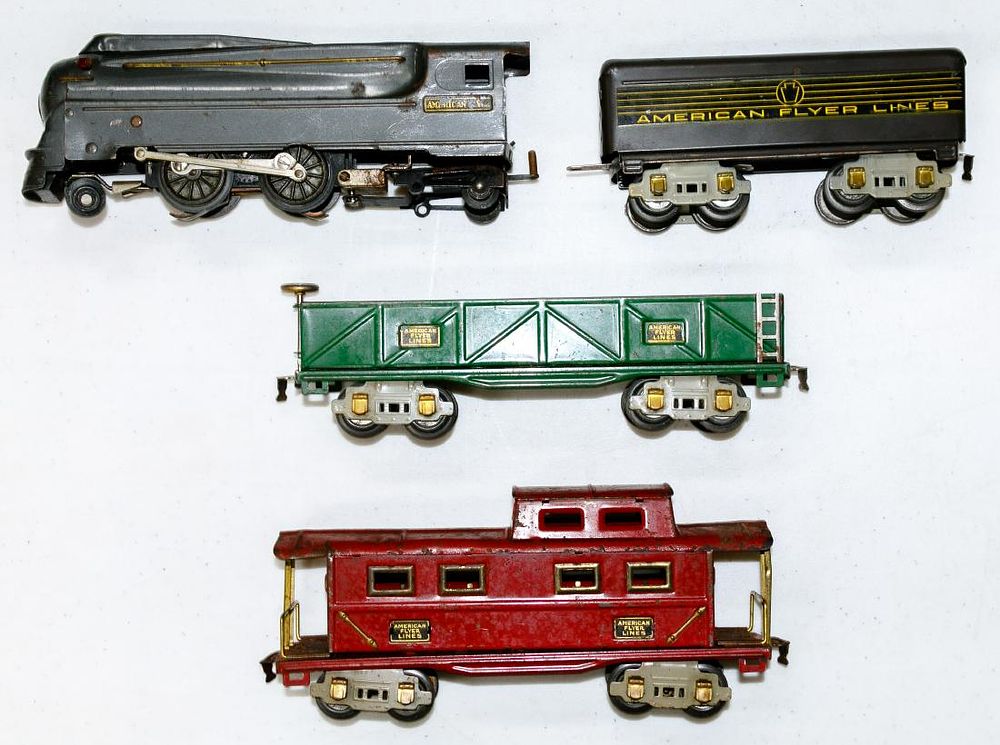 Lot 397: American Flyer Model Train Assortment