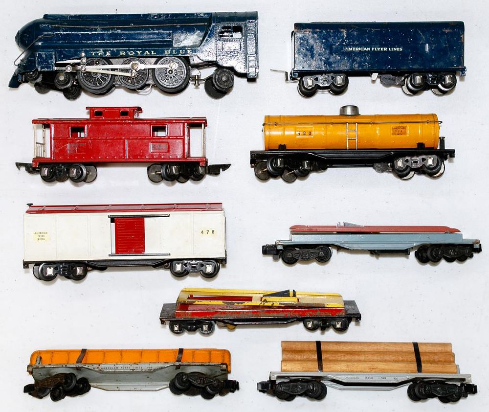 Lot 410: American Flyer Model Train Assortment