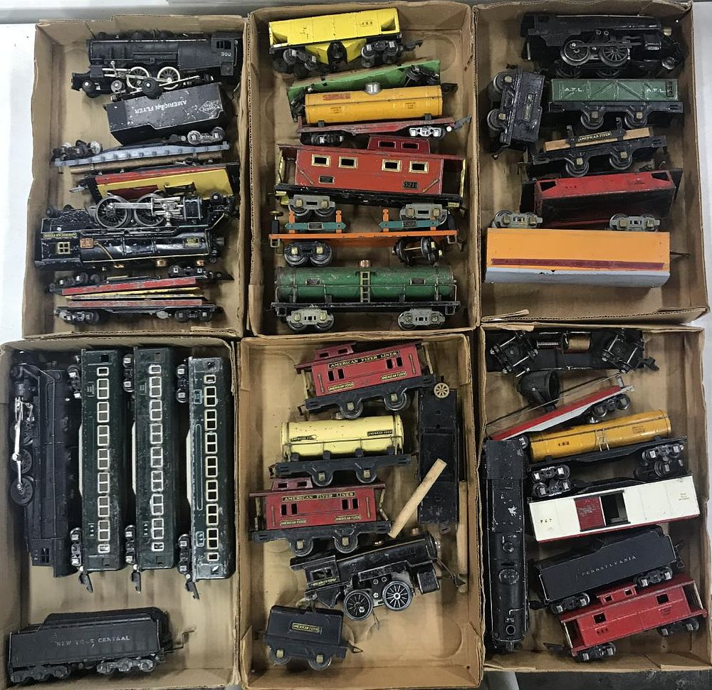 Lot 417: American Flyer Model Train Assortment