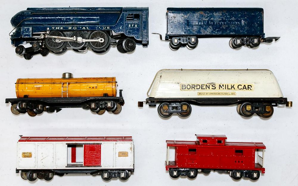 Lot 440: American Flyer Model Train Assortment