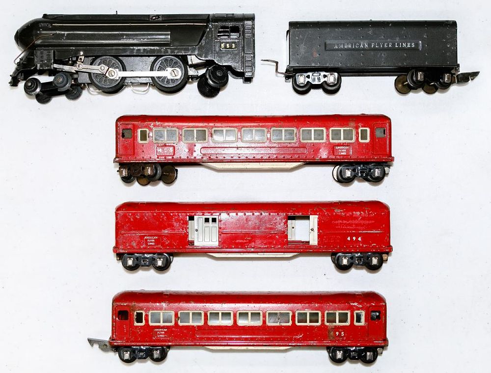Lot 442: American Flyer Model Train Assortment