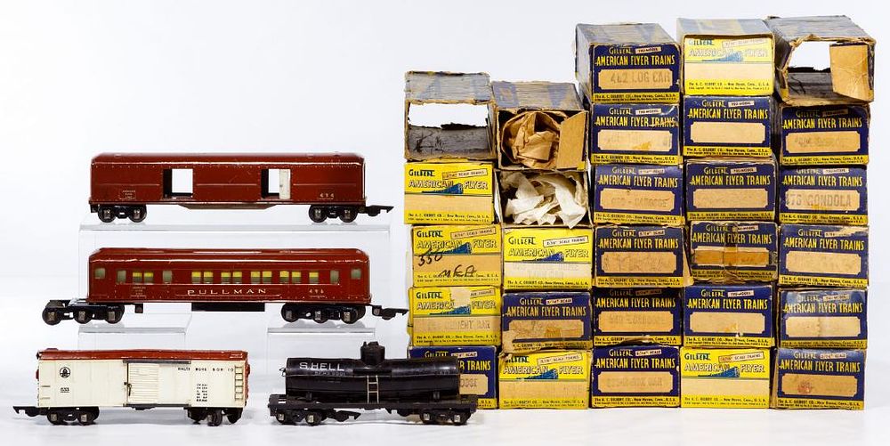 Lot 456: American Flyer Model Train Car Assortment