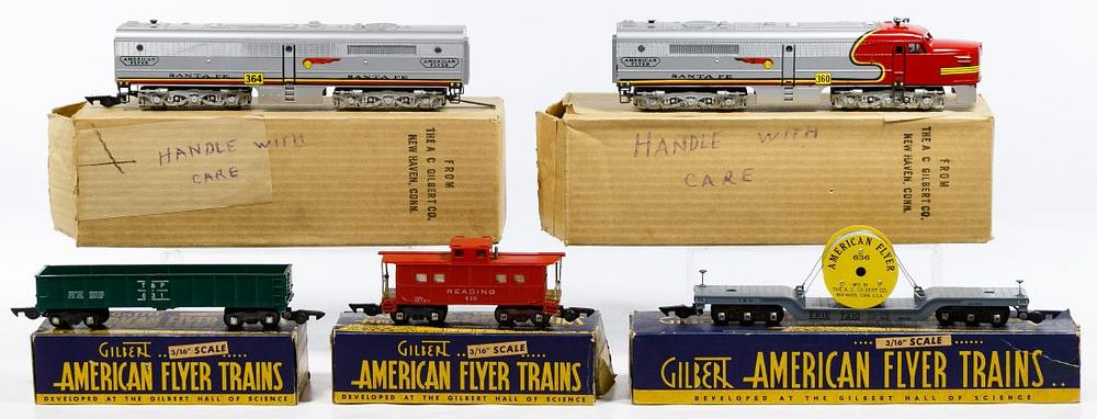 Lot 459: American Flyer Model Train Set