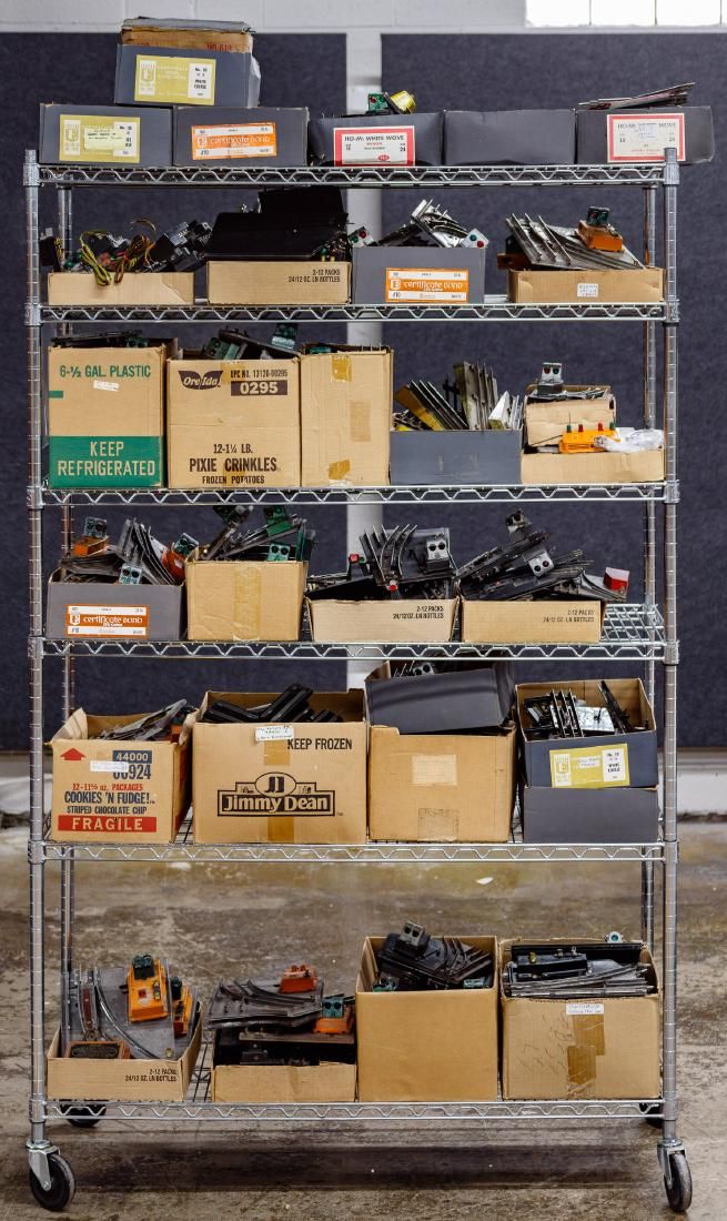 Lot 484: American Flyer Model Train Switch Assortment