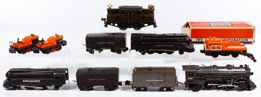 Lot 504: Lionel Model Train Assortment
