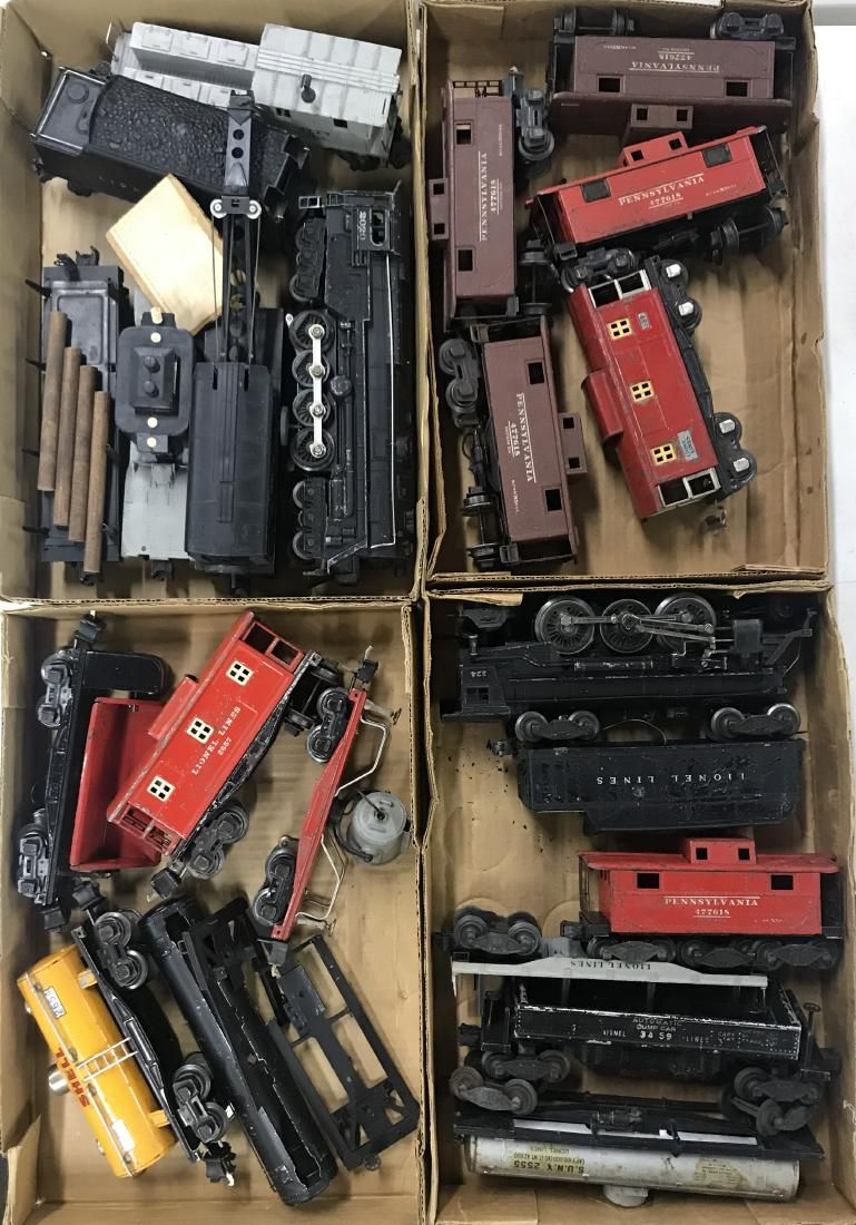Lot 512: Lionel Model Train Assortment