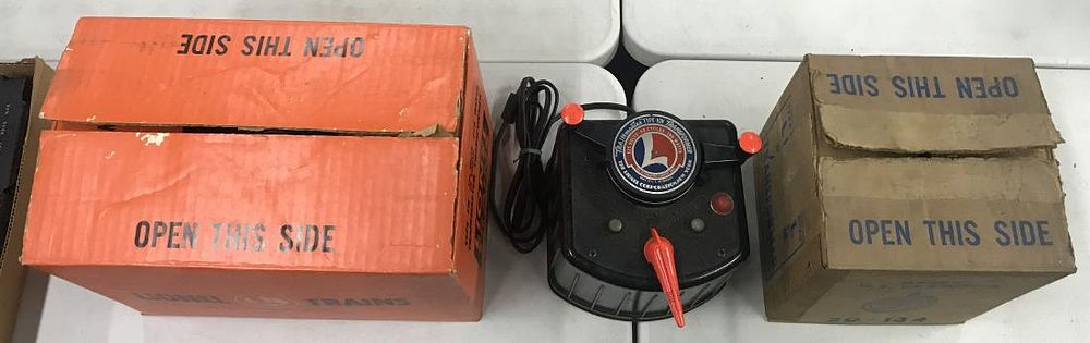 Lot 541: Lionel Model Train Transformer Assortment