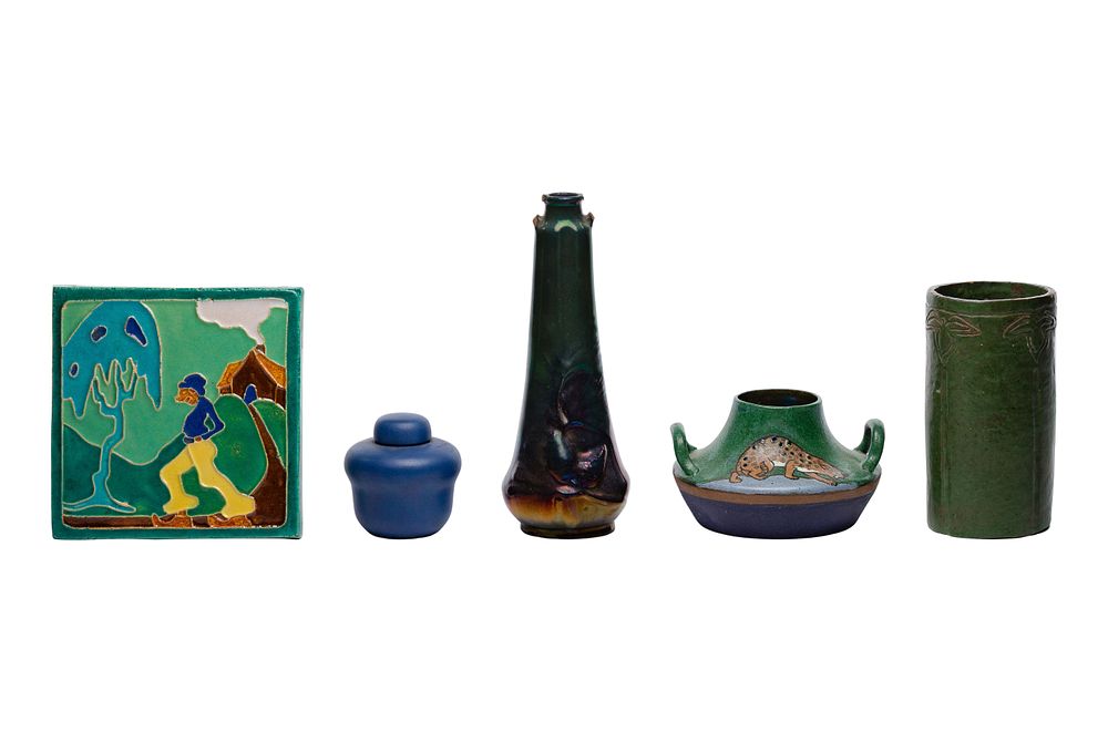 Lot 286: California Faience Pottery Lidded Jar