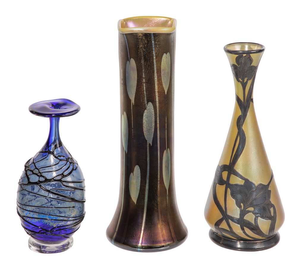 Lot 295: Art Glass Vase Assortment