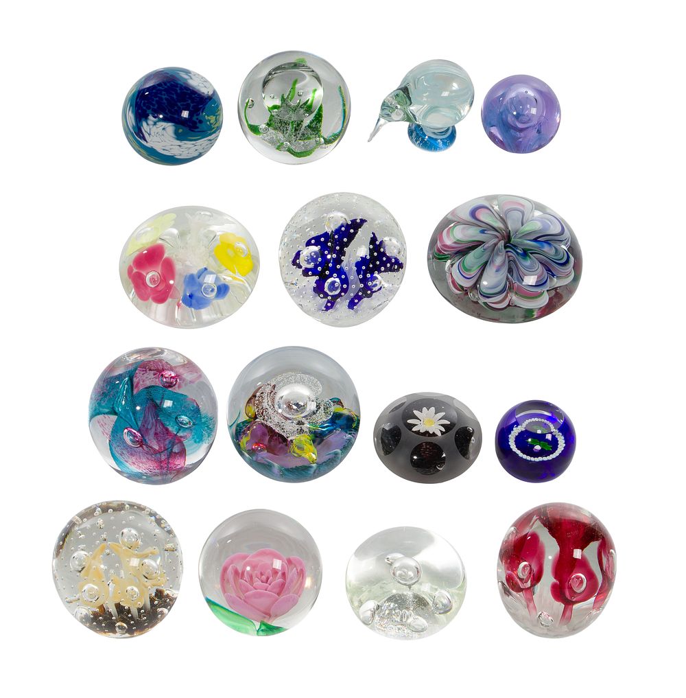 Lot 306: Paperweight Assortment