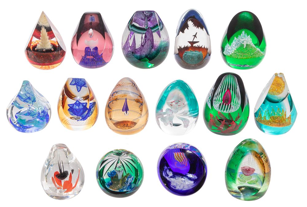 Lot 314: Caithness Paperweight Assortment