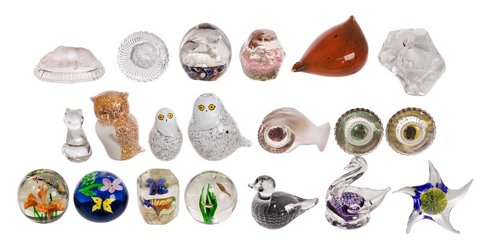 Lot 316: Animal Paperweight Assortment