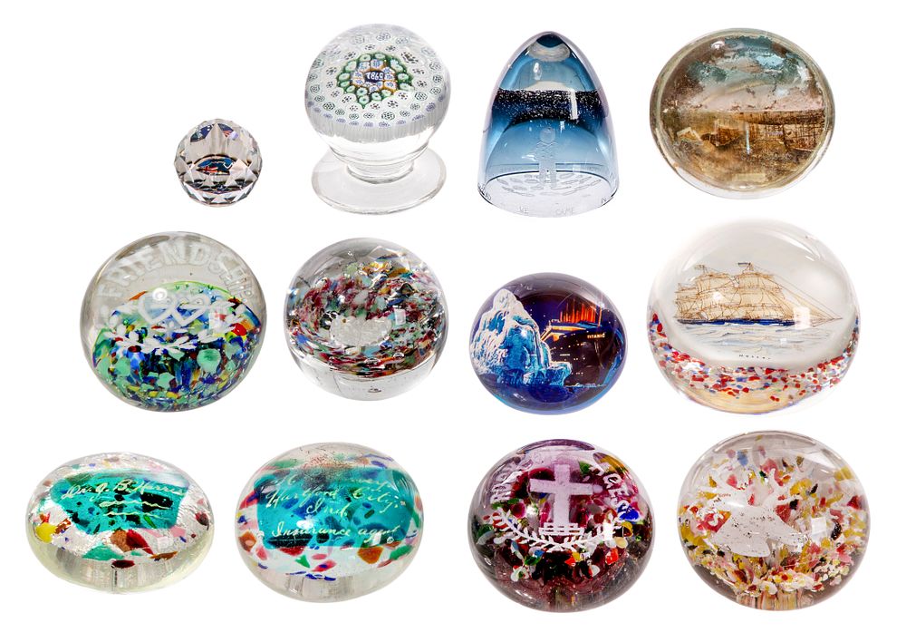 Lot 322: Paperweight Assortment
