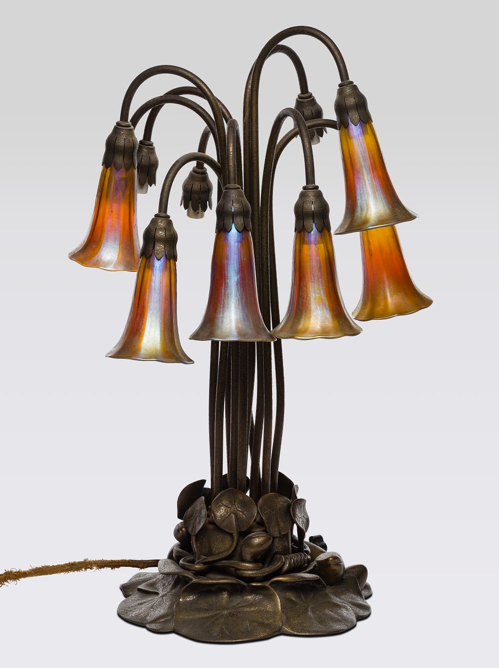 Lot 339: Tiffany Studios #381 Ten-Light Lily Lamp