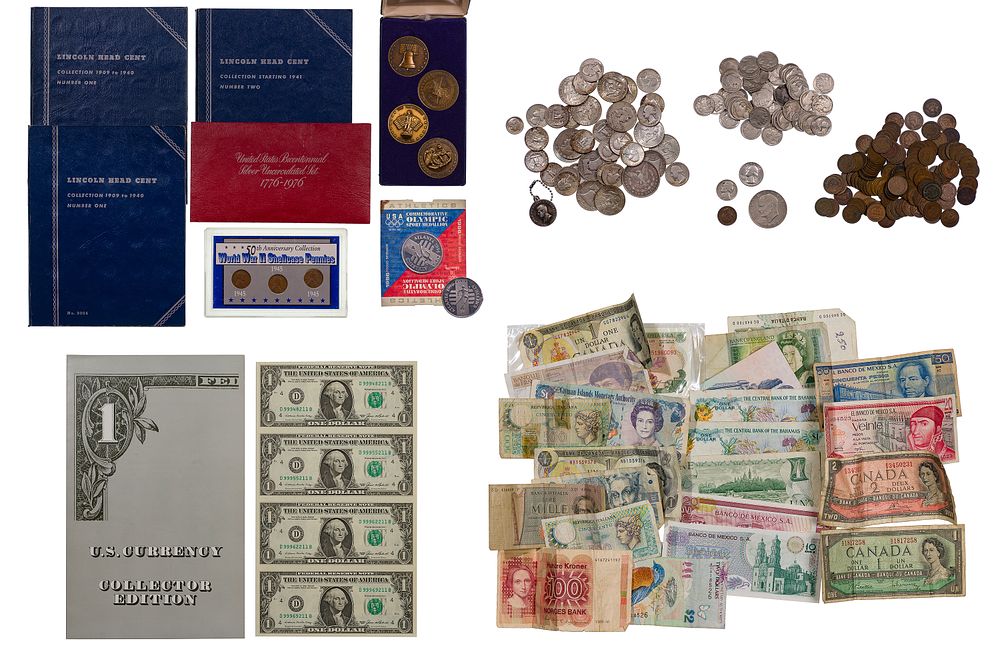 Lot 375: Coin and Currency Assortment