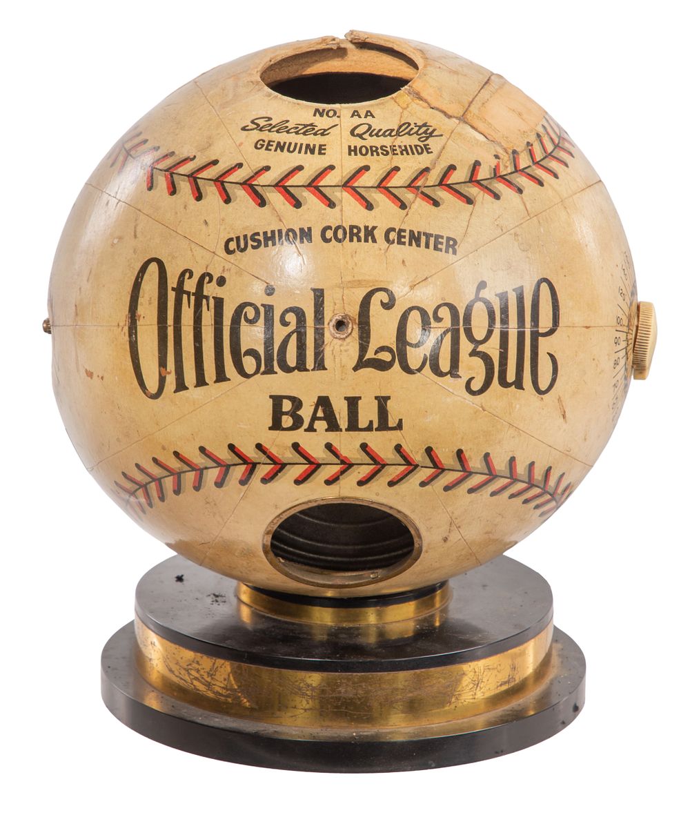 Lot 518: Super Baseball Trophy Radio