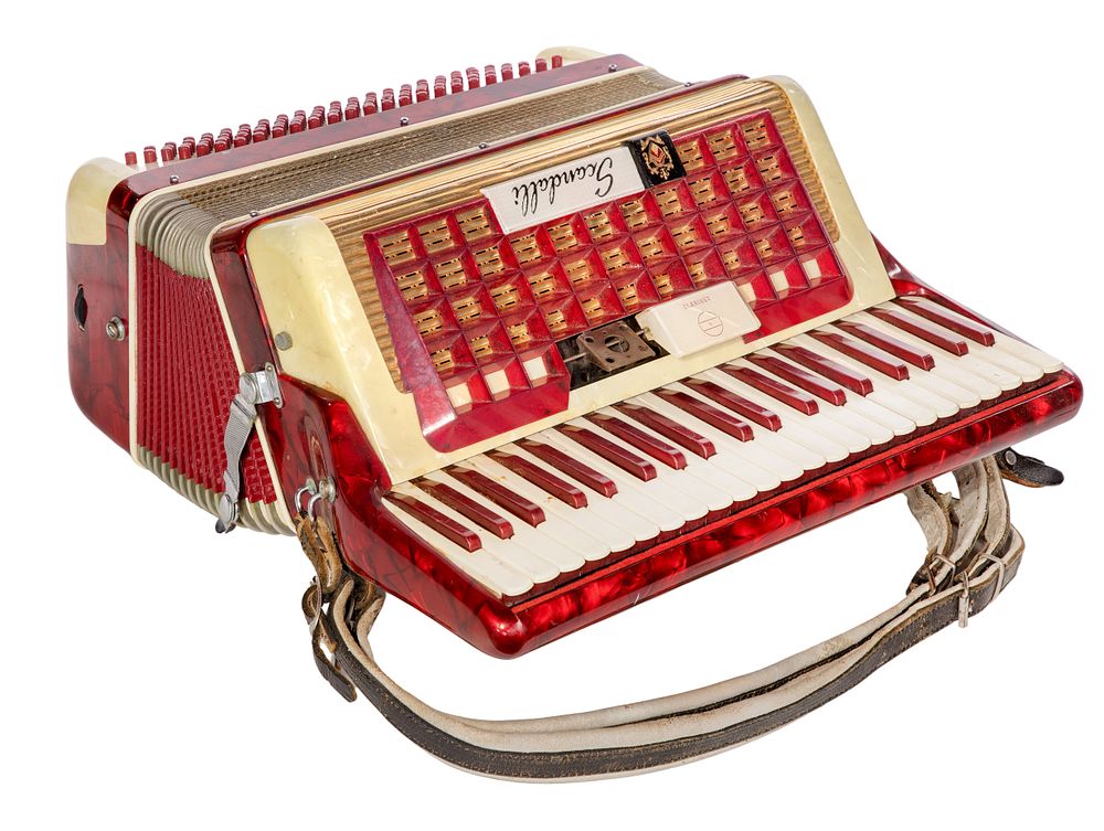 Lot 546: Scandalli L766 Accordion and Case