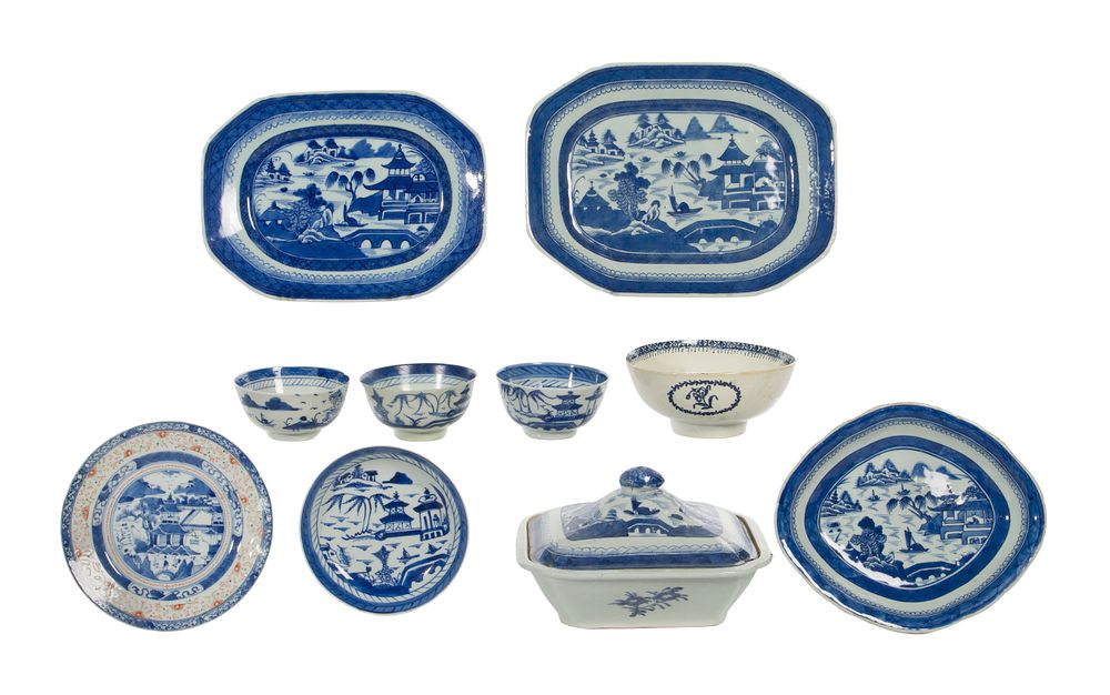 Lot 303: Chinese Export Canton Ware Porcelain Assortment