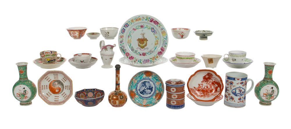 Lot 319: Asian Export Porcelain Assortment
