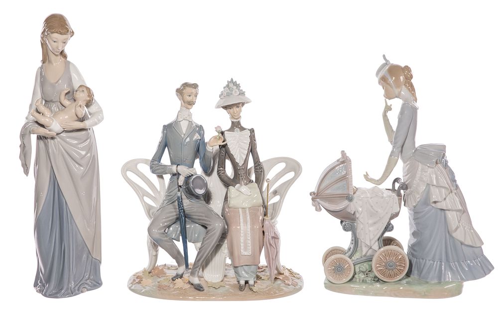 Lot 366: Lladro Porcelain Figurine Assortment