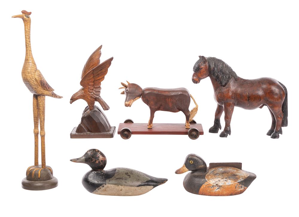 Lot 370: Decorative Animal Assortment
