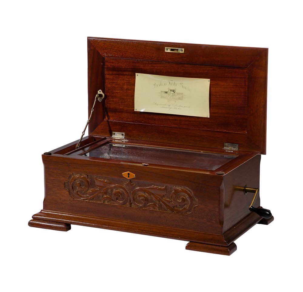 Lot 415: Peerless Forte Piccolo Music Box