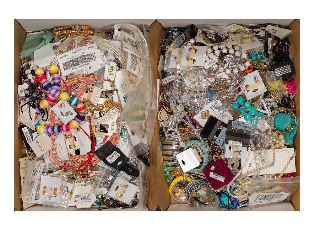 Lot 284: Costume Jewelry Assortment