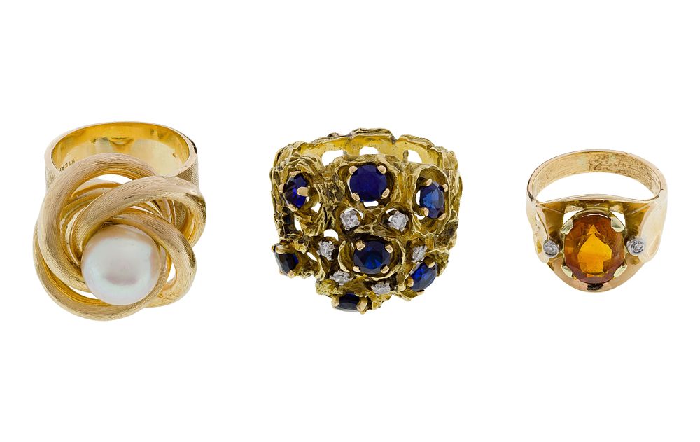 Lot 319: 14k Yellow Gold and Gemstone / Pearl Ring Assortment