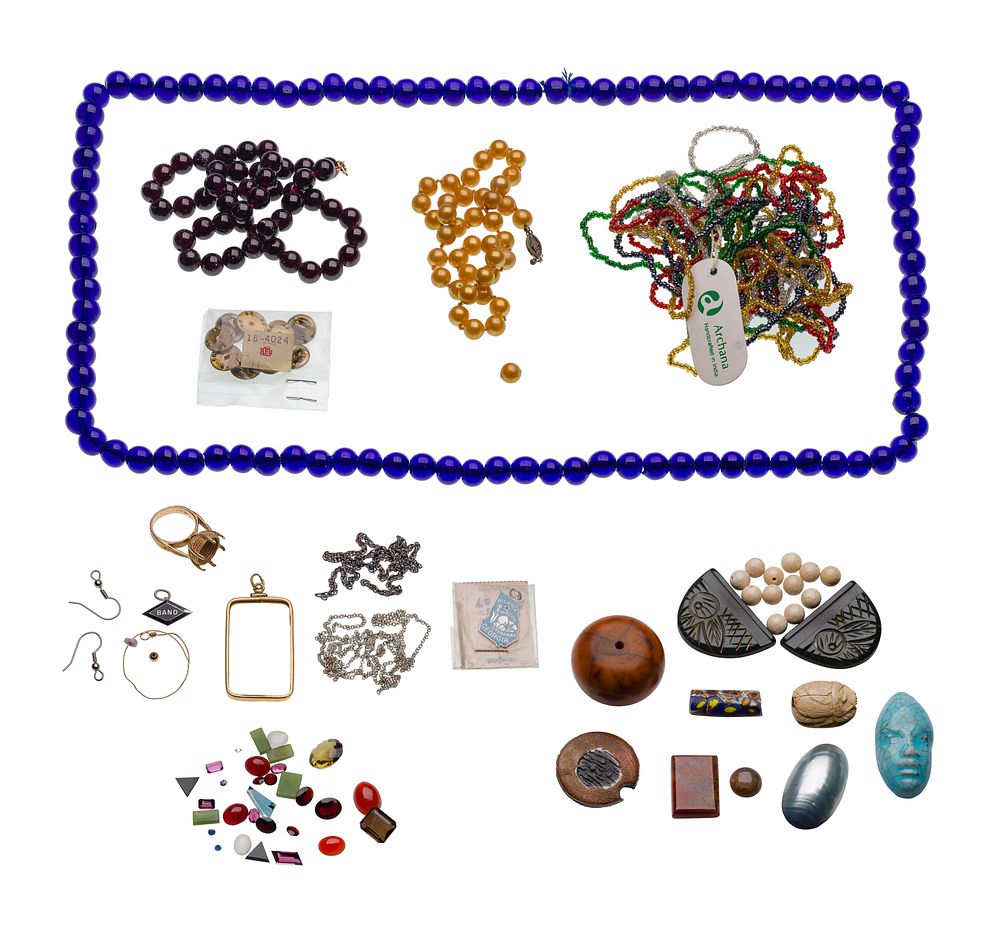 Lot 325: 14k Gold, Sterling Silver and Costume Jewelry Assortment
