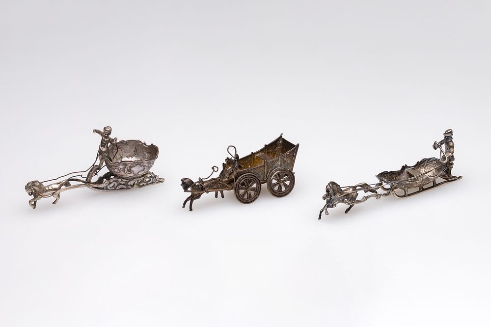 Lot 263: European Silver Salt Cellar Assortment
