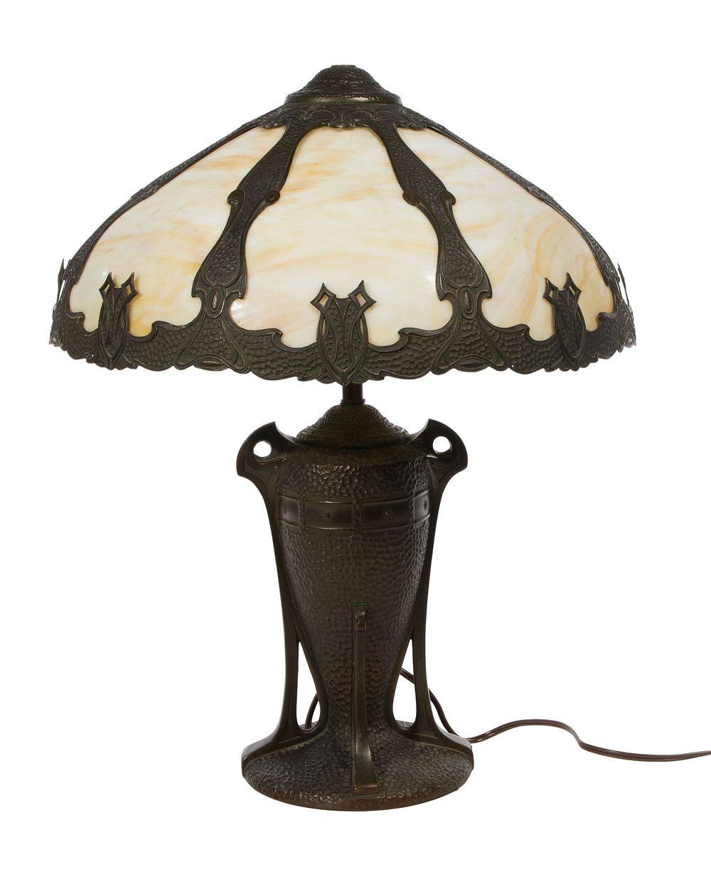 Lot 319: Arts and Craft Style Slag Glass Shade Table Lamp