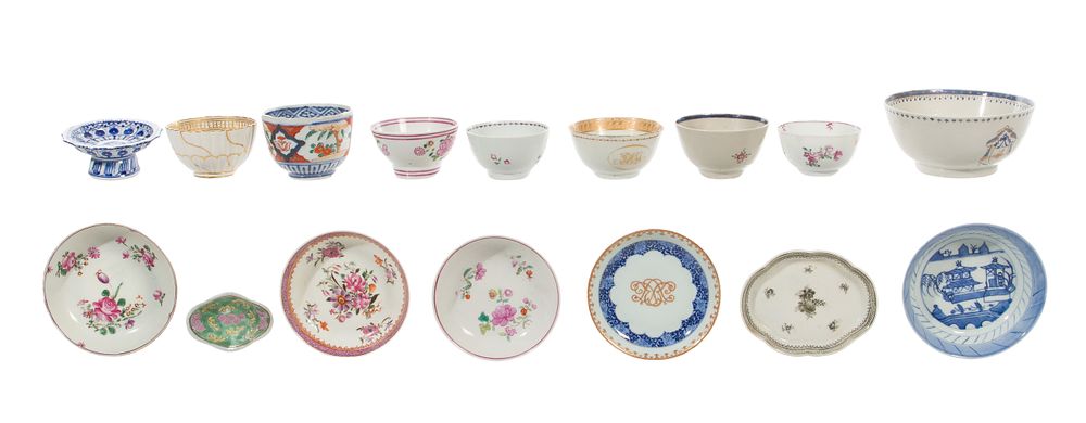 Lot 399: Chinese Export Porcelain Assortment