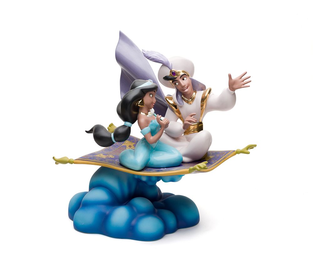 Lot 177: Disney Classics Collection 10th Anniversary 'A Whole New World' Figurine