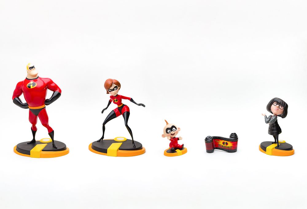 Lot 188: Disney Classics Collection 'The Incredibles' Figurine Assortment