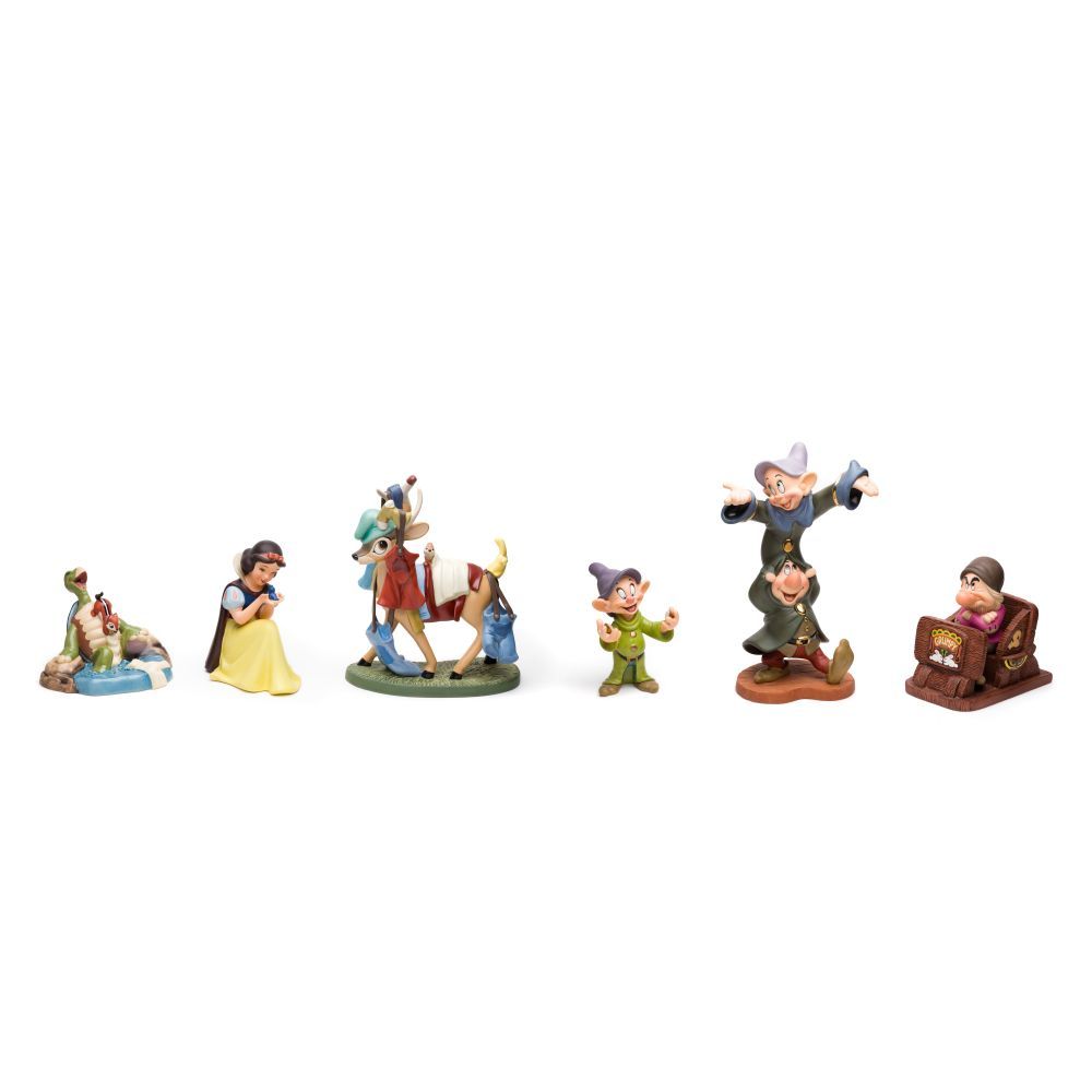 Lot 205: Disney Classics Collection 'Snow White and The Seven Dwarfs' Figurine Assortment