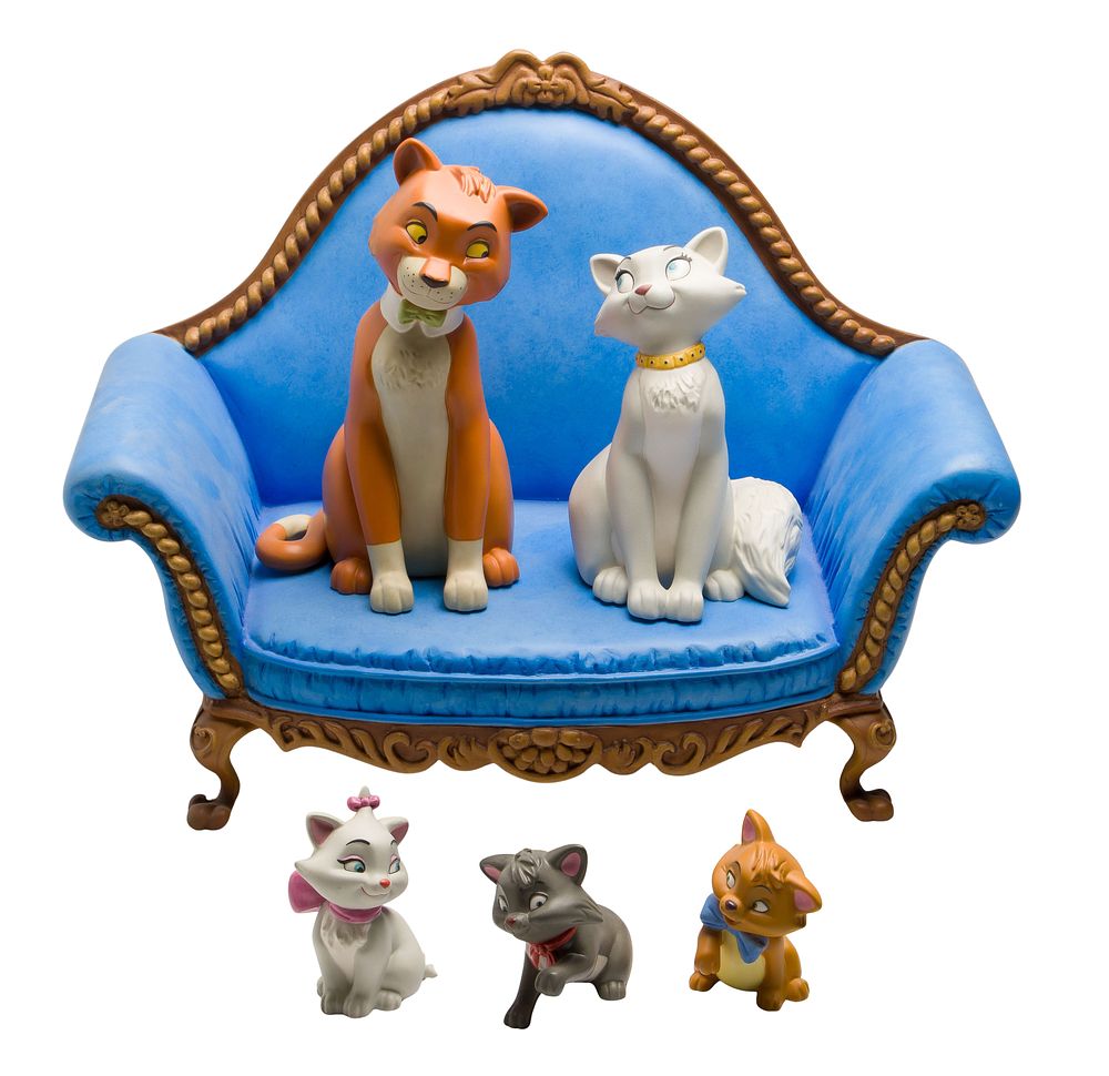Lot 279: Disney Classics Collection 'Aristocats' Figurine Assortment