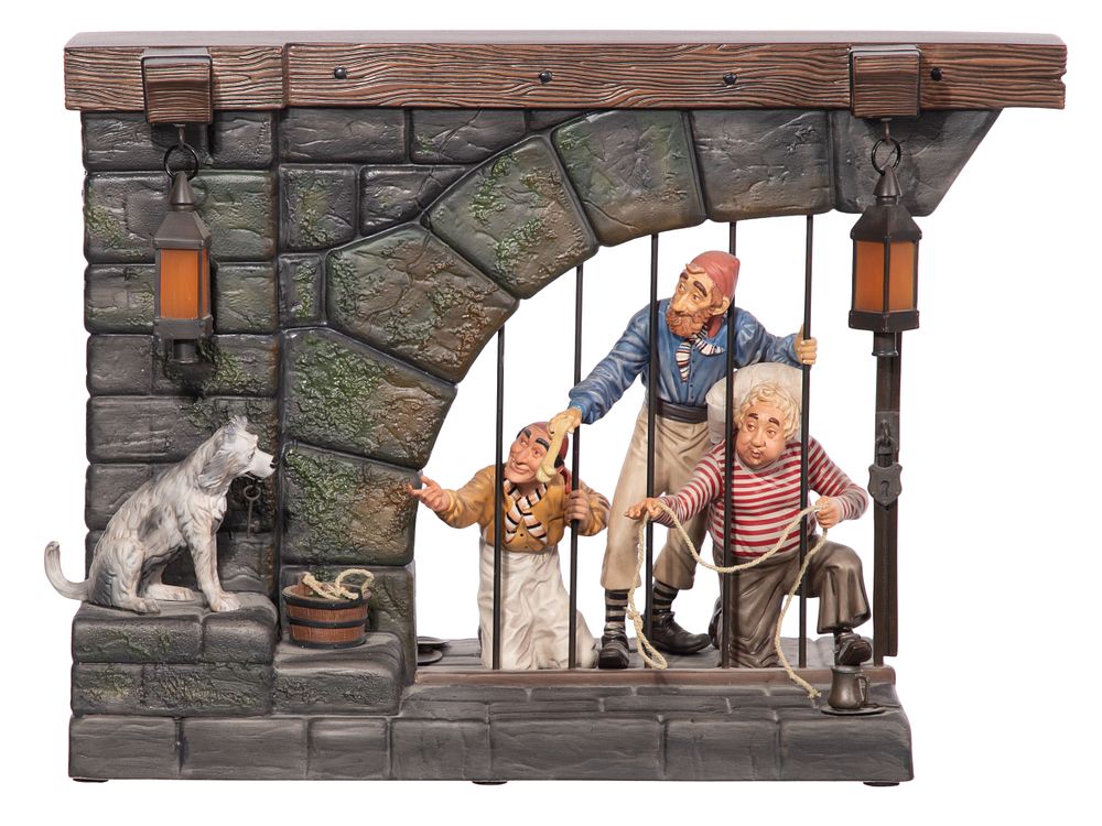 Lot 307: Disney Classics Collection 'Pirates of the Caribbean' Figurine
