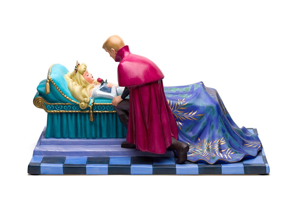 Lot 470: Disney Classics Collection 'Love's First Kiss' Porcelain Figurine
