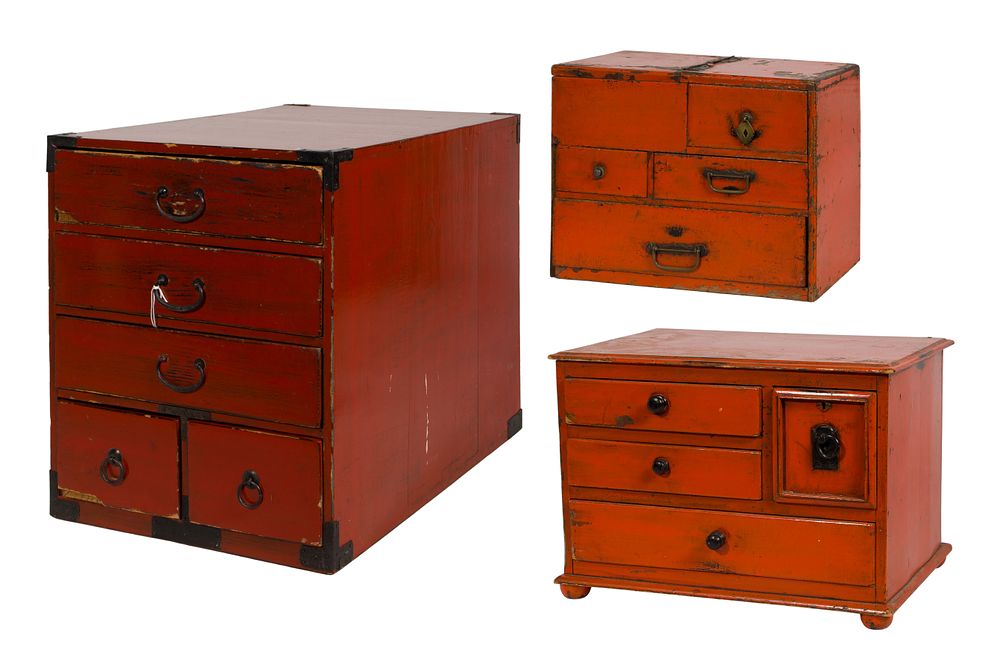 Lot 265: Jewelry Chest Assortment