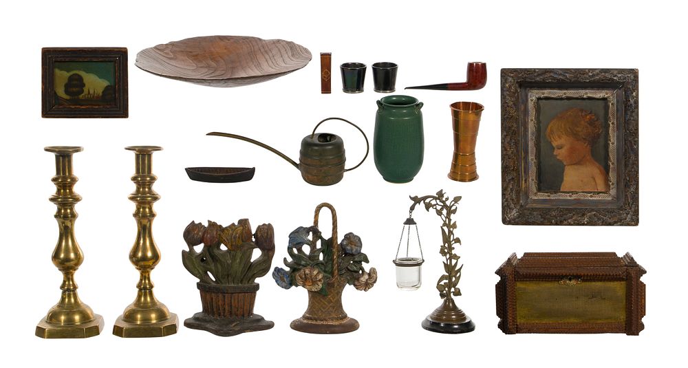 Lot 269: Decorative Object Assortment