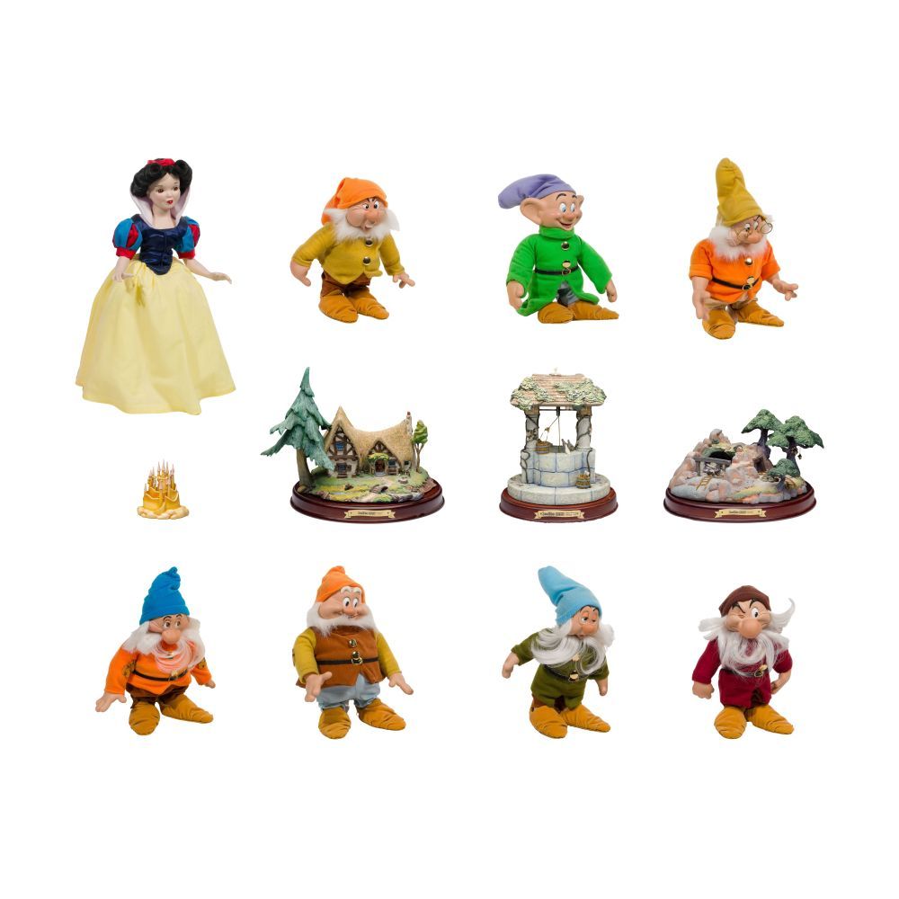 Lot 358: Disney Classics 'Snow White' Assortment