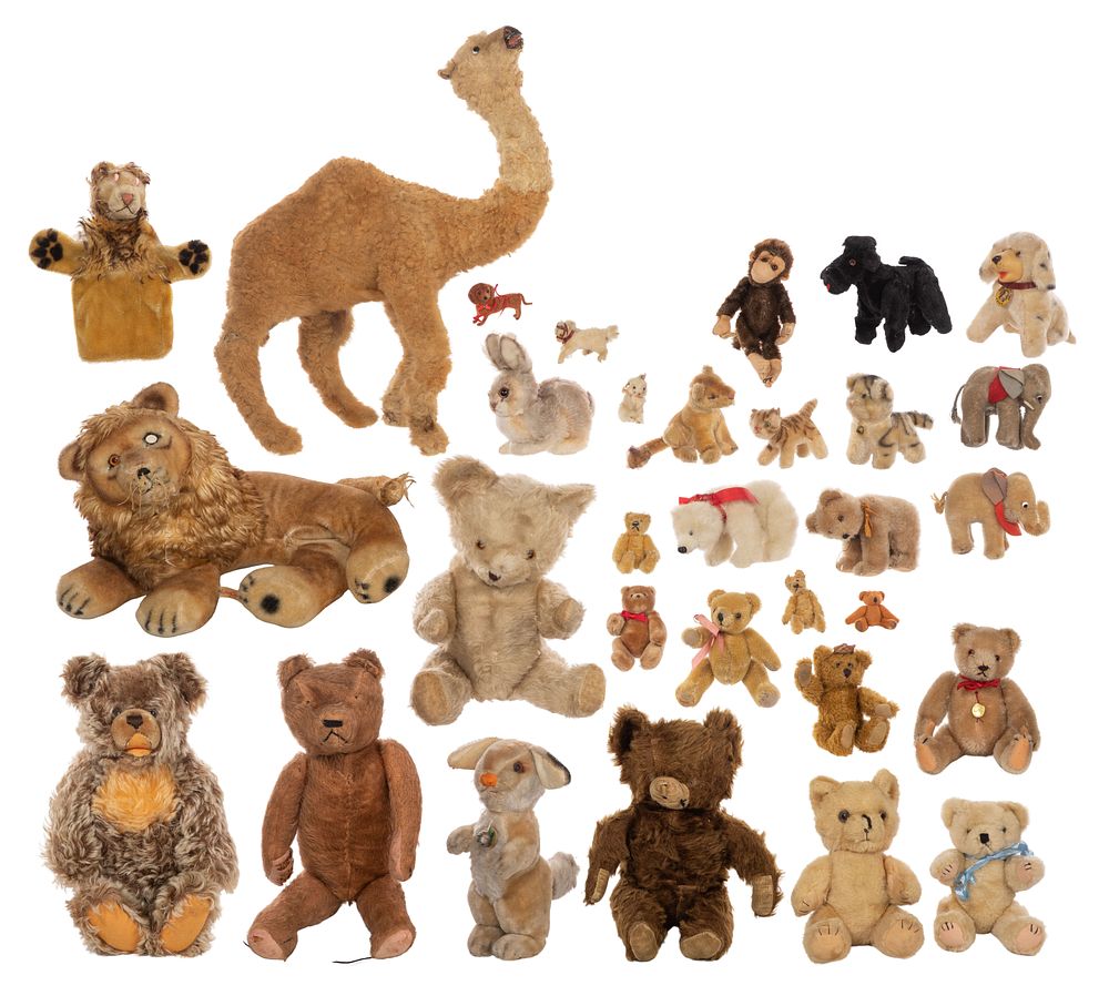 Lot 366: Stuffed Animal Assortment