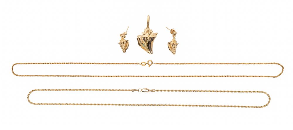 Lot 466: 14k Yellow Gold Jewelry Assortment