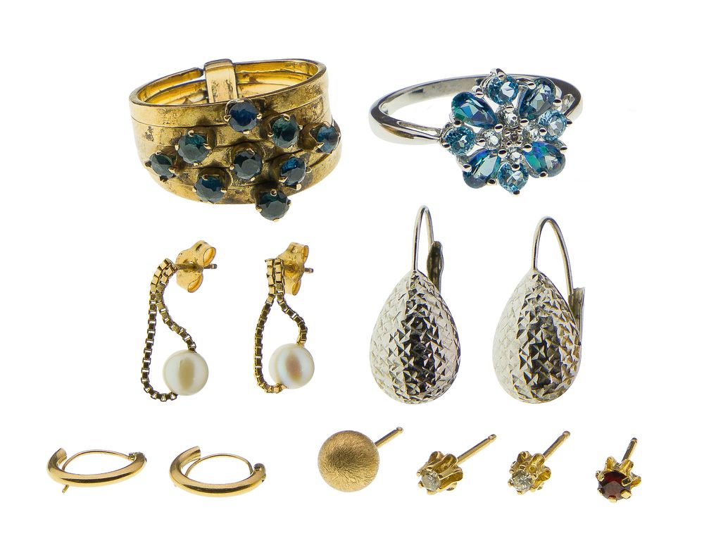 Lot 478: 14k and 10k Gold Jewelry Assortment