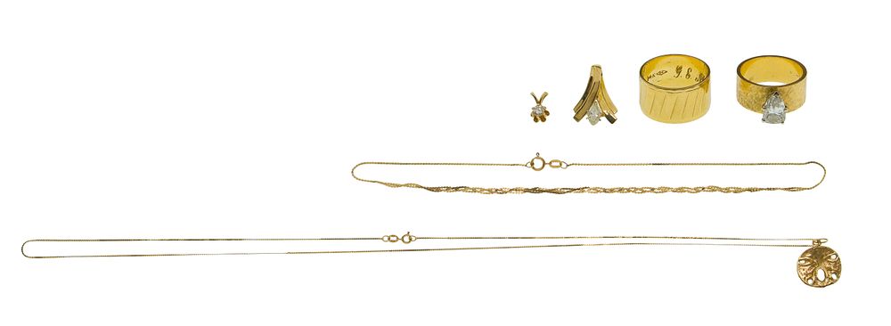 Lot 481: 14k Yellow Gold and Diamond Jewelry Assortment
