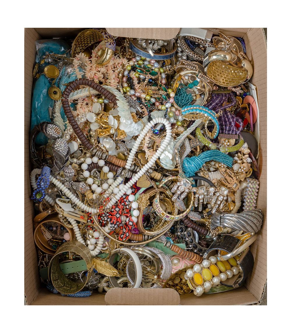 Lot 508: Costume Jewelry Assortment