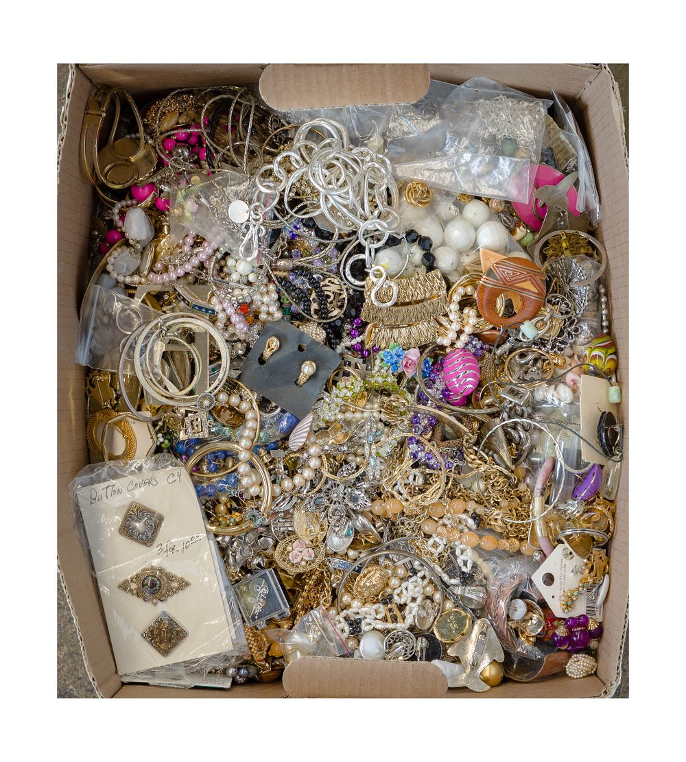 Lot 512: Costume Jewelry Assortment